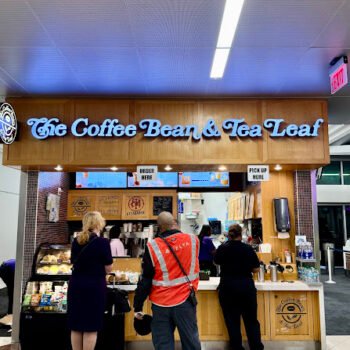 Coffee Bean & Tea Leaf